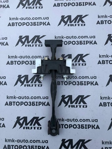 Ограничитель двери передний 13229021 GM