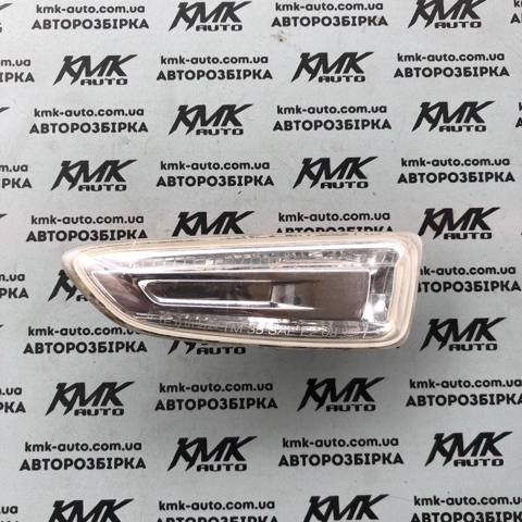 Указатель поворота крыла 13273103 GM