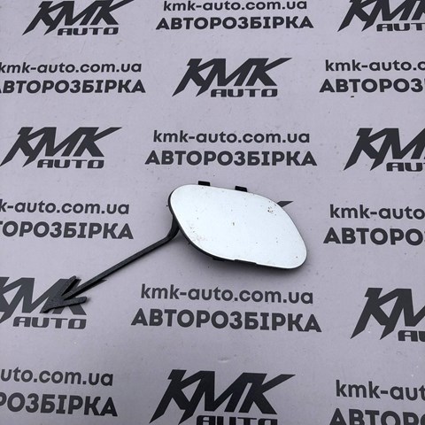 Заглушка буксировочного крюка в передний бампер 13399230 GM