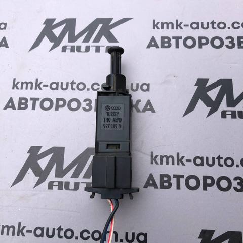 Датчик включения сцепления 1H0927189D VAG