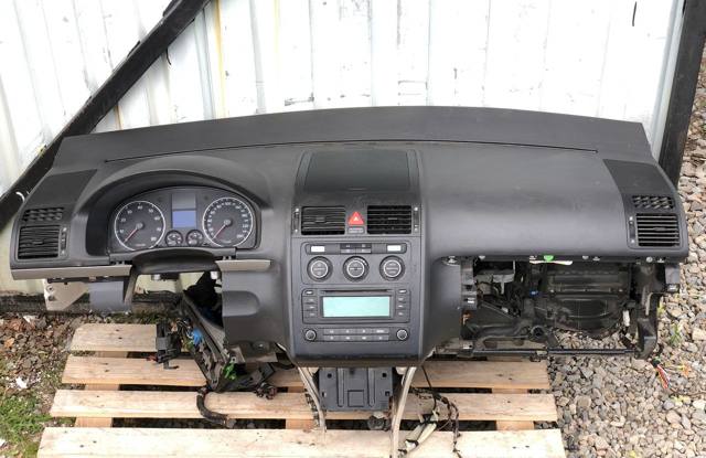 Панель передняя "торпедо" 1T1857001J VAG