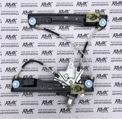 Мотор стеклоподъемника двери передней, правой 20951582 GM
