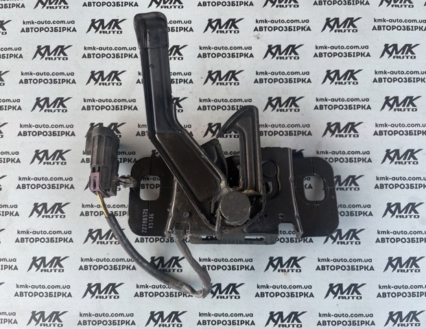 Замок крышки капота 22788573 GM