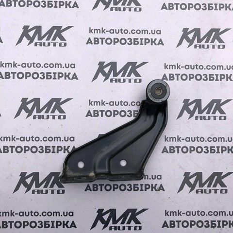 9179778 Ролик двери боковой (сдвижной) правый центральный купить Одесса