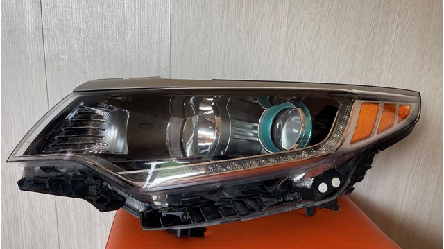 HYUNDAI 92101A8070 Левая фара в наличии Запорожье
