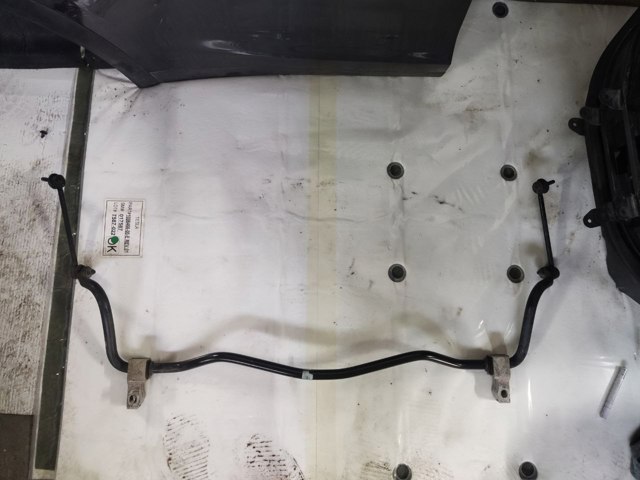 Передний стабилизатор 105938600B TESLA