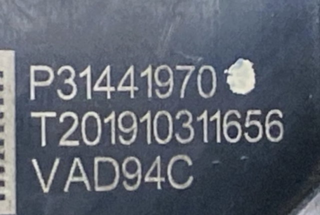 VOLVO 31441970 Коллектор впускной в наличии Киев