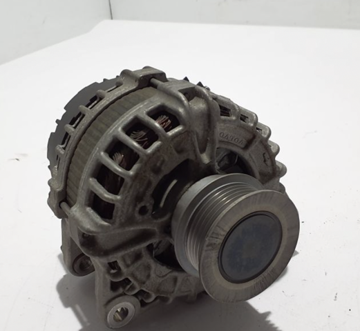 Автомобильный генератор 31489212 VOLVO