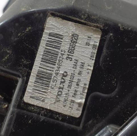 VOLVO 31655920 Фонарь задний правый в наличии Киев