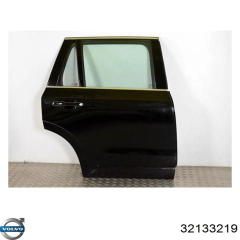 Дверь пассажирская задняя правая 32133219 VOLVO