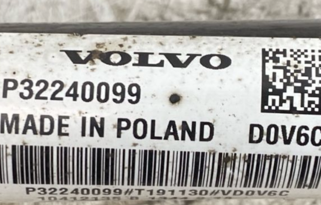 VOLVO 32240099 Полуось (привод) передняя правая в наличии Сумы