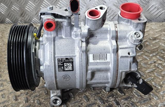 Компрессор кондиционера 4G0816803E VAG
