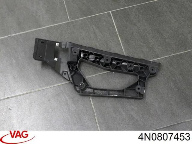 Направляющая заднего бампера, левая 4N0807453 VAG