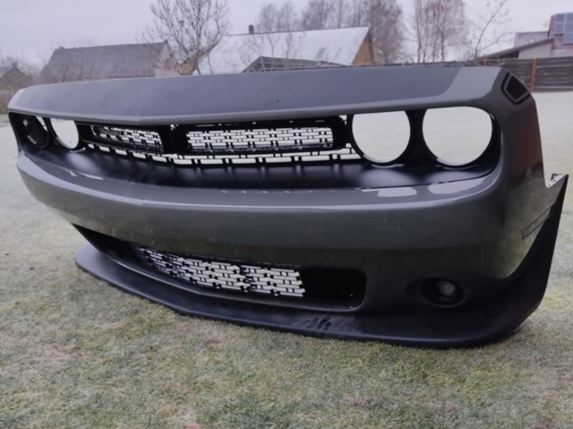 Передний бампер 68258730AB CHRYSLER