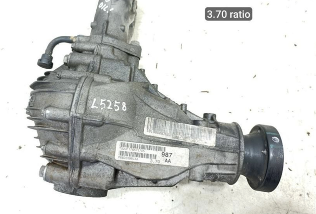 CHRYSLER 68263987AA Передний редуктор в наличии Украина