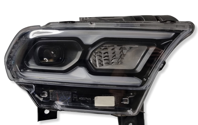 Правая блок фара 68433782AE CHRYSLER