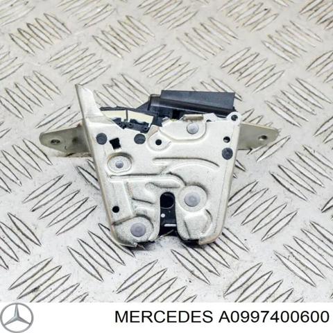 Замок двери багажника Mercedes E