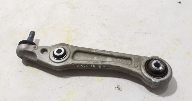 Рычаг передней подвески нижний, правый A2063305202 MERCEDES