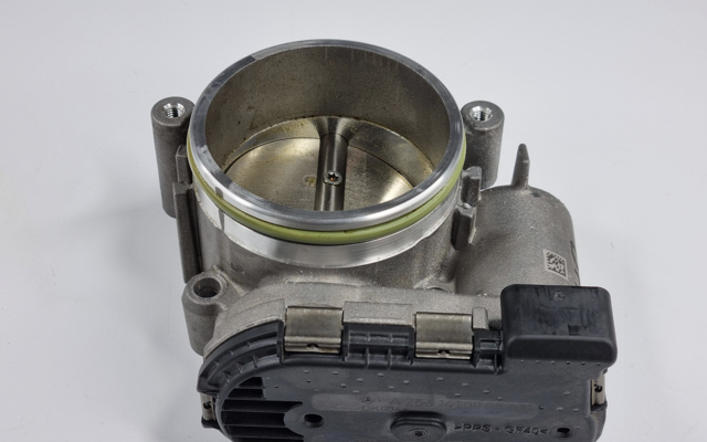 Дроссельная заслонка A2561410025 MERCEDES