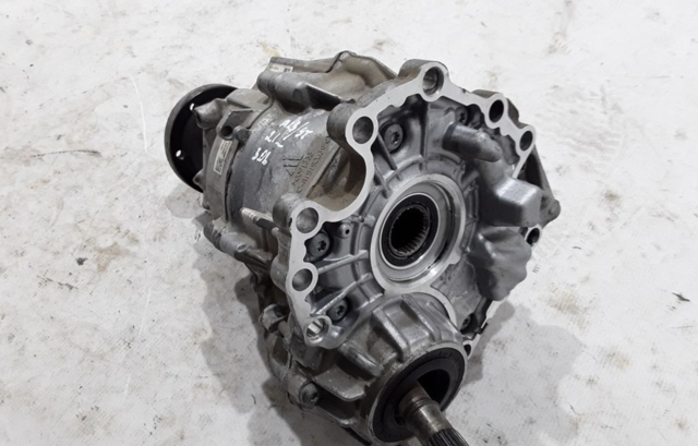MERCEDES A2902803200 Раздатка в наличии Киев