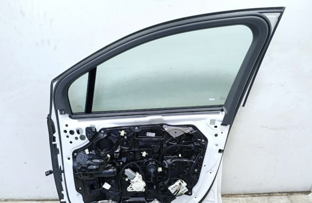 A2967201400 MERCEDES Дверь передняя правая купить в Львов