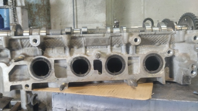 Головка блока FM5Z6049C FORD