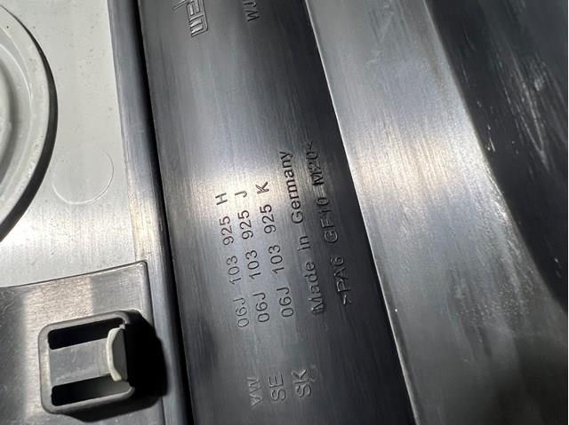 VAG 06J103925K Крышка двигателя в наличии Запорожье