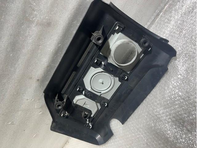 VAG 06J103925K Крышка двигателя в наличии Ровно