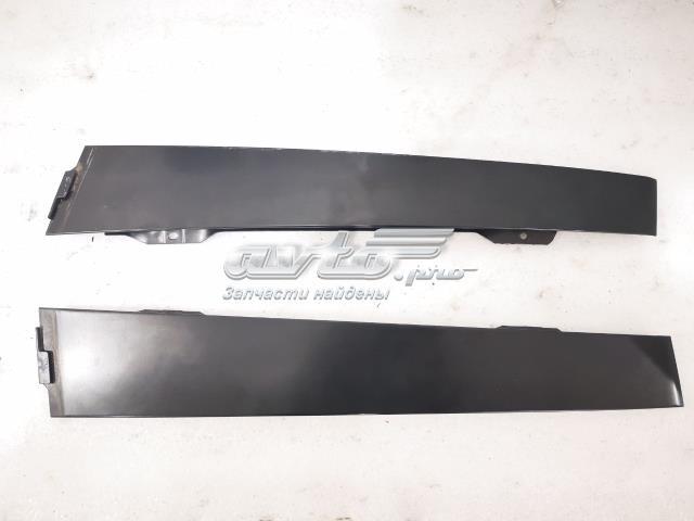 Накладка двери передней правой вертикальная 1T083789003C VAG