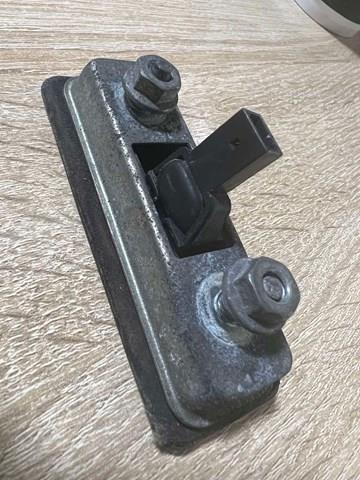 Ручка крышки багажника/3-й/(5-й) двери, наружная 1Z0827574C VAG