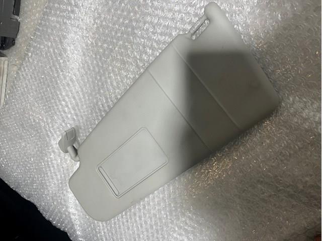 Козырек противосолнечный 1Z0857551M2F4 VAG