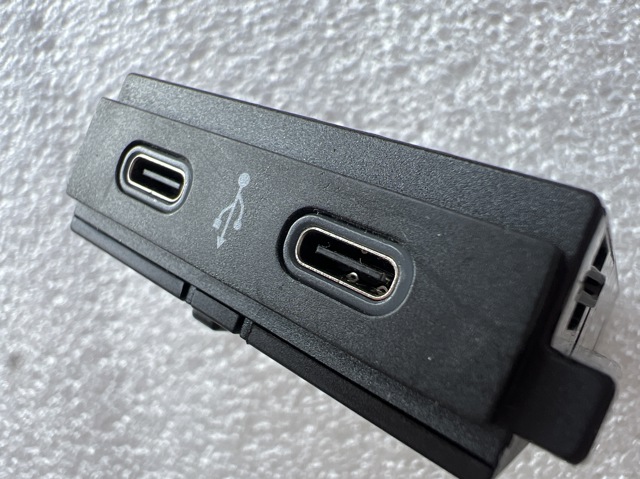 USB-разветвитель 2G6035736 VAG