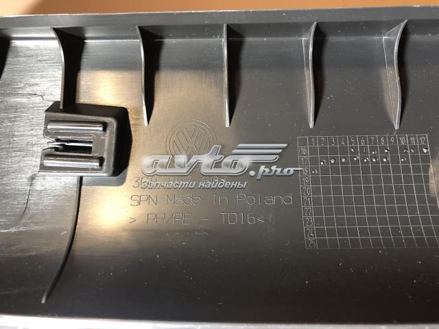 3G8867603A82V VAG Обшивка (облицовка) крышки багажника (двери 3/5-й задней) купить в Тернополь