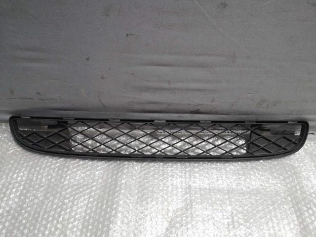 Решетка радиатора 4518880123C22 MERCEDES