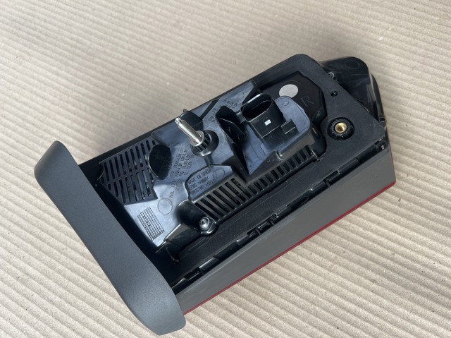4G5945094D VAG Фонарь задний правый внутренний купить в Хмельницкий