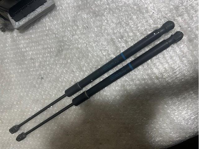 Амортизатор крышки багажника 4G9827552B VAG