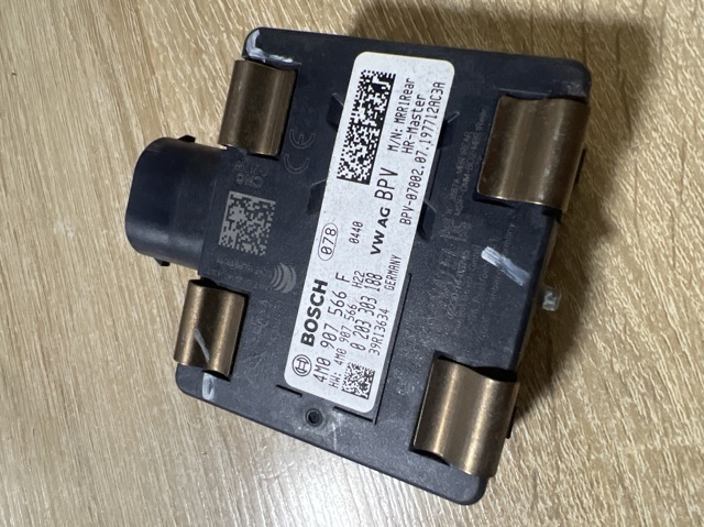 Датчик контроля мертвой зоны, задний 4M0907566F VAG