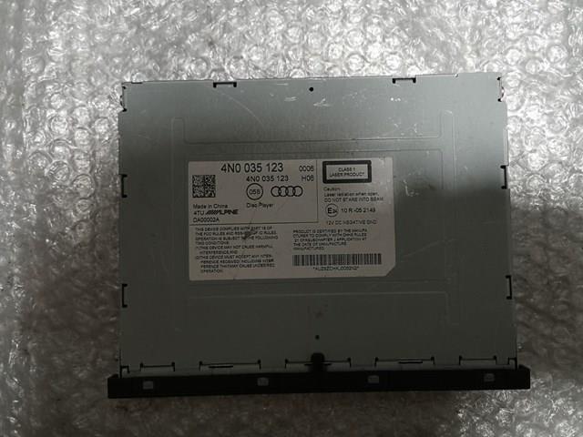 VAG 4N0035123 Магнитола в наличии Киев