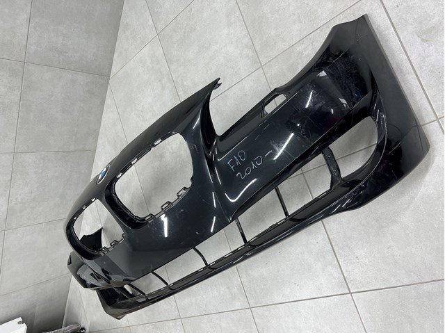 Бампер передний в сборе 51117285962 BMW