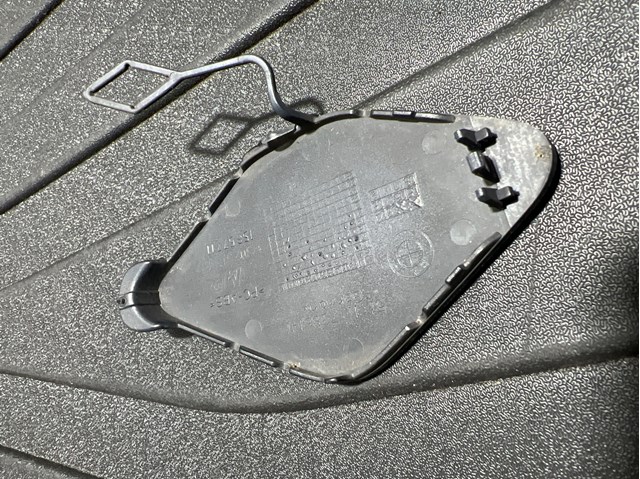 51117396837 Заглушка бампера буксировочного крюка передняя купить Сумы