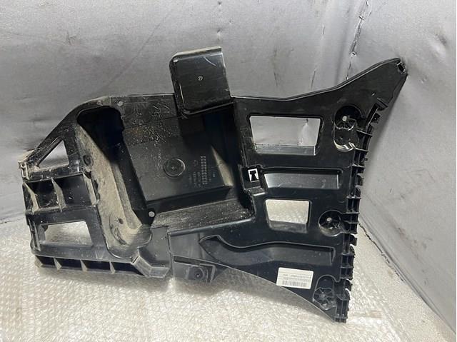Направляющая заднего бампера, правая 51127332318 BMW