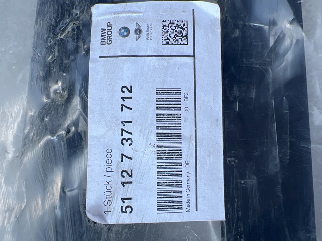 51127371712 BMW Кронштейн бампера заднего центральный купить в Кривой Рог