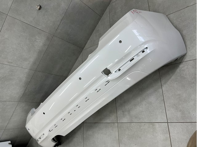 Бампер задний 51127390352 BMW