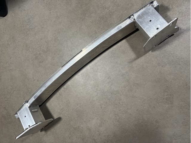 BMW 51127420657 Усилитель бампера заднего в наличии Полтава