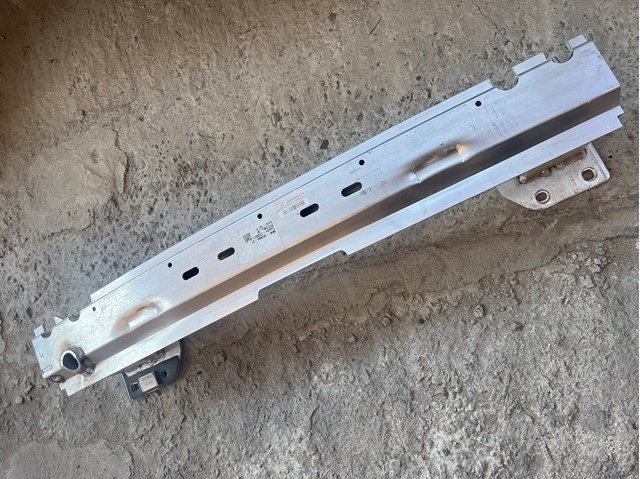 Балка бампера заднего 51127425444 BMW