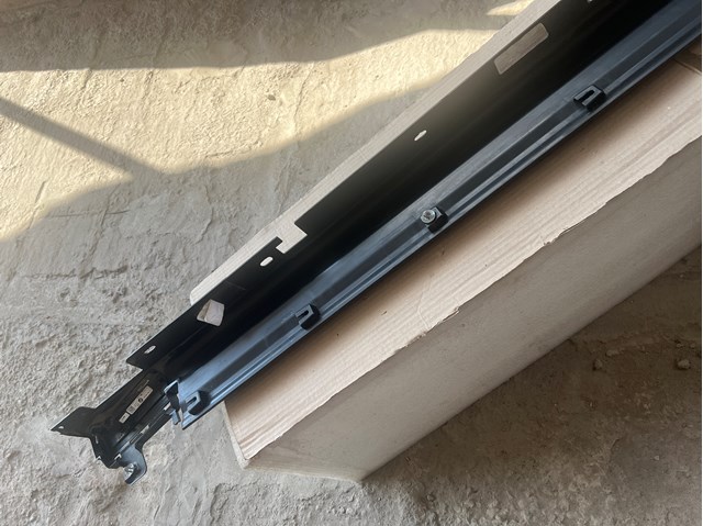 BMW 51127488231 Накладка (молдинг) порога наружная левая в наличии Полтава