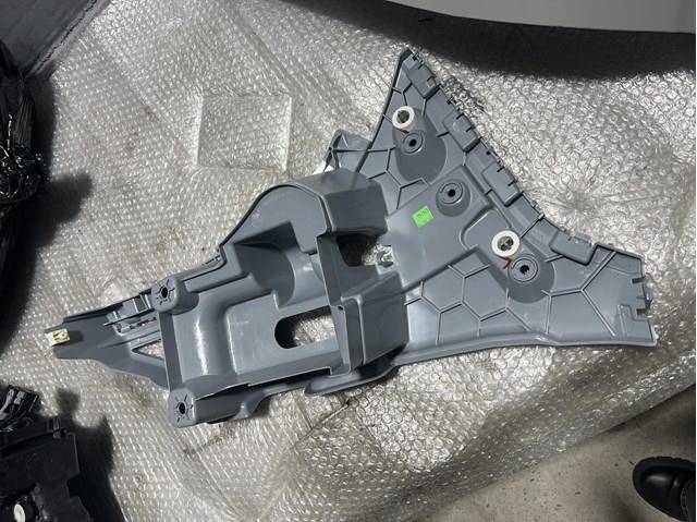 51128069142 BMW Направляющая заднего бампера правая купить в Житомир