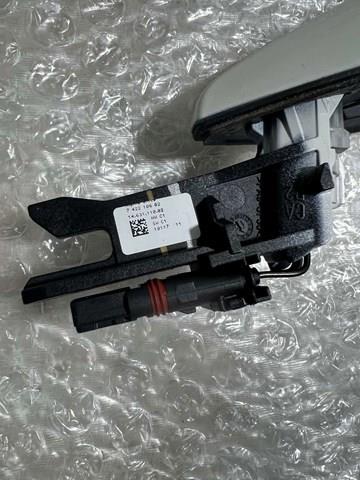 Ручка двери передней наружная правая 51217422106 BMW