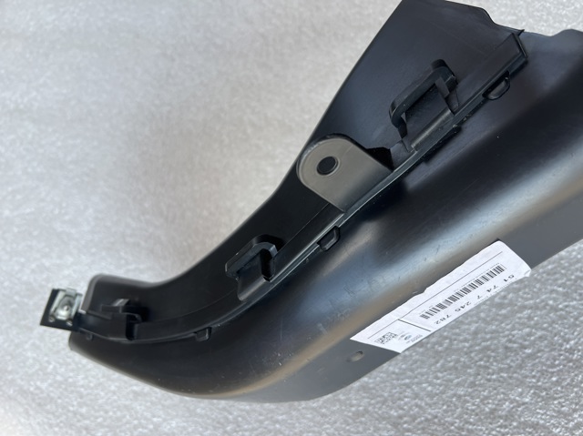 51747245782 BMW Воздуховод тормозного диска правый купить в Тернополь
