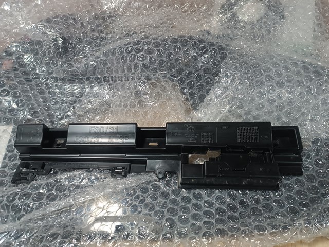 Опора порога (крепление) 51777256917 BMW